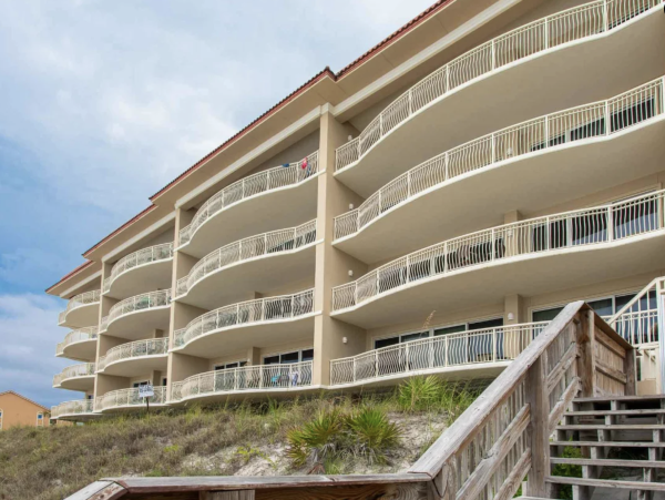 Destin Beach Vacation Condo Rental 4 bedrooms Sleeps 12